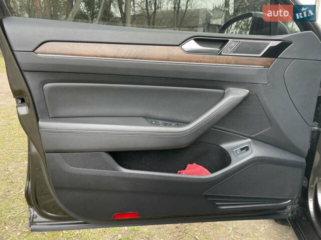 Коричневый Фольксваген Пассат, объемом двигателя 1.97 л и пробегом 174 тыс. км за 20400 $, фото 23 на Automoto.ua