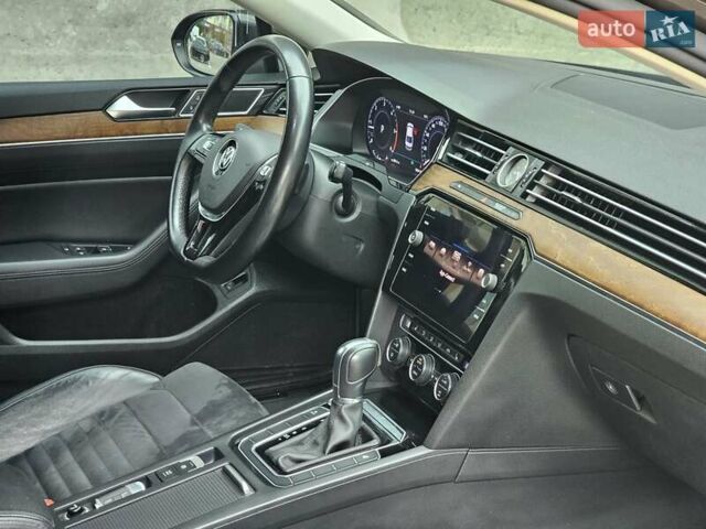 Коричневий Фольксваген Пассат, об'ємом двигуна 1.97 л та пробігом 188 тис. км за 19999 $, фото 45 на Automoto.ua