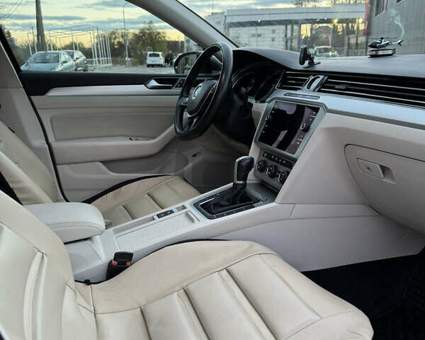 Коричневий Фольксваген Пассат, об'ємом двигуна 1.97 л та пробігом 207 тис. км за 19000 $, фото 10 на Automoto.ua