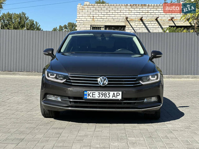 Коричневий Фольксваген Пассат, об'ємом двигуна 1.8 л та пробігом 145 тис. км за 17999 $, фото 1 на Automoto.ua