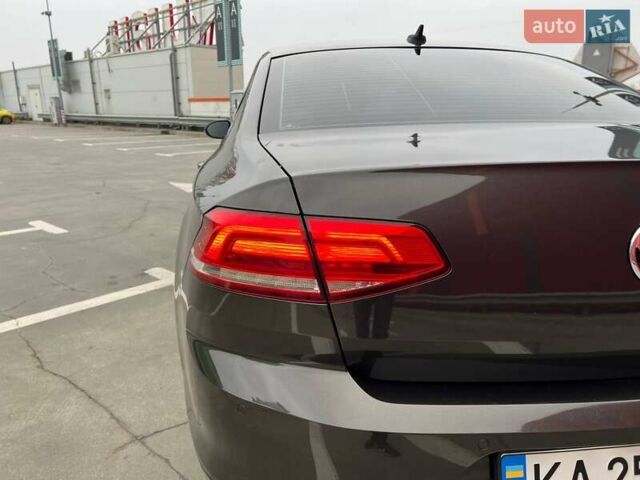 Коричневый Фольксваген Пассат, объемом двигателя 1.97 л и пробегом 185 тыс. км за 17000 $, фото 10 на Automoto.ua