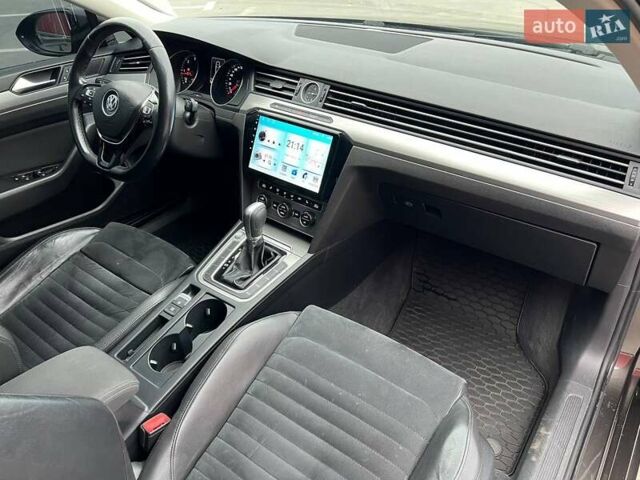 Коричневый Фольксваген Пассат, объемом двигателя 1.97 л и пробегом 185 тыс. км за 17000 $, фото 14 на Automoto.ua