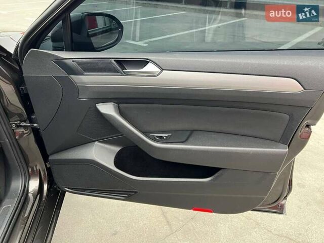 Коричневый Фольксваген Пассат, объемом двигателя 1.97 л и пробегом 185 тыс. км за 17000 $, фото 17 на Automoto.ua