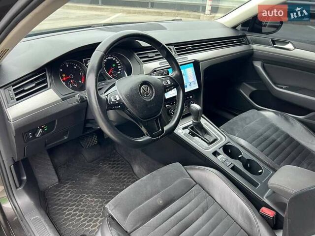 Коричневый Фольксваген Пассат, объемом двигателя 1.97 л и пробегом 185 тыс. км за 17000 $, фото 32 на Automoto.ua