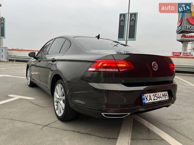 Коричневый Фольксваген Пассат, объемом двигателя 1.97 л и пробегом 185 тыс. км за 17000 $, фото 11 на Automoto.ua