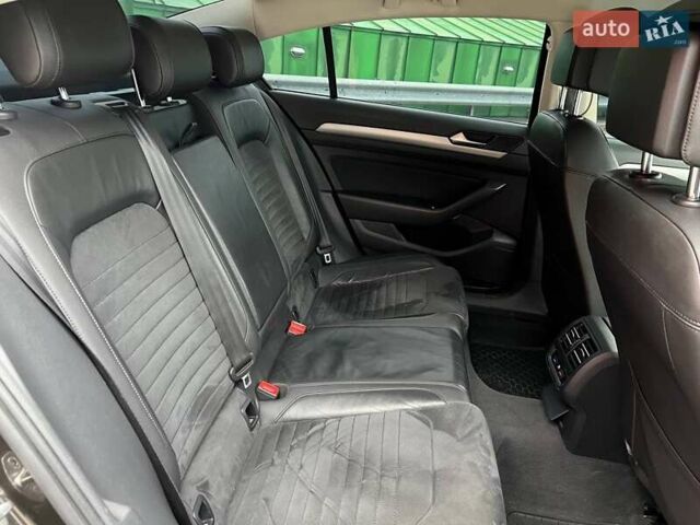 Коричневый Фольксваген Пассат, объемом двигателя 1.97 л и пробегом 185 тыс. км за 17000 $, фото 18 на Automoto.ua