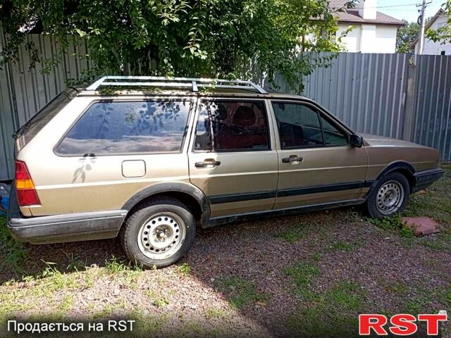 Коричневый Фольксваген Пассат, объемом двигателя 1.8 л и пробегом 250 тыс. км за 1500 $, фото 1 на Automoto.ua