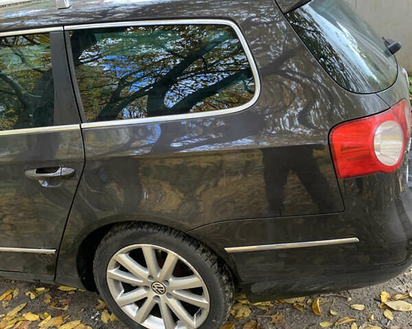 Коричневий Фольксваген Пассат, об'ємом двигуна 2 л та пробігом 290 тис. км за 4300 $, фото 35 на Automoto.ua