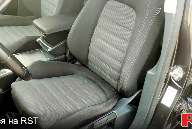 Коричневий Фольксваген Пассат, об'ємом двигуна 2 л та пробігом 210 тис. км за 5200 $, фото 6 на Automoto.ua