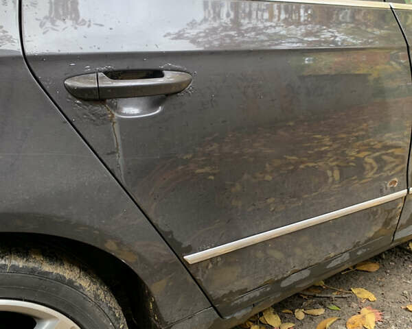 Коричневий Фольксваген Пассат, об'ємом двигуна 2 л та пробігом 290 тис. км за 4300 $, фото 12 на Automoto.ua