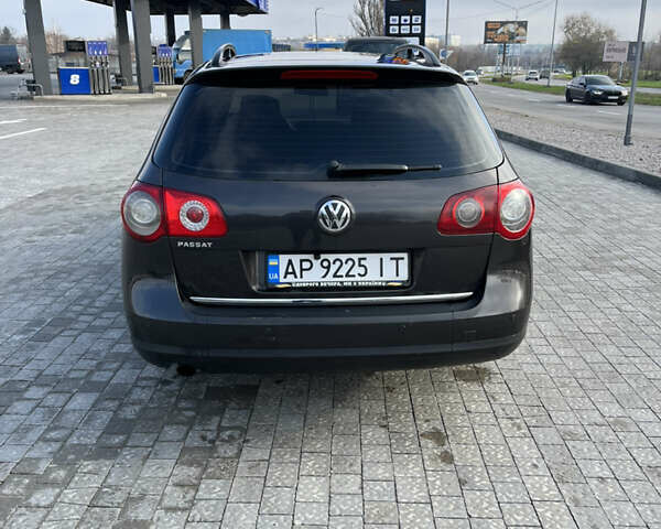 Коричневий Фольксваген Пассат, об'ємом двигуна 1.6 л та пробігом 290 тис. км за 4900 $, фото 5 на Automoto.ua