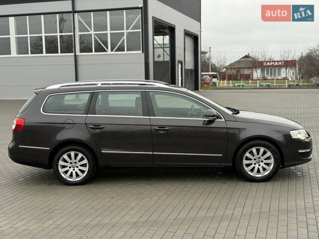 Коричневый Фольксваген Пассат, объемом двигателя 2 л и пробегом 280 тыс. км за 4999 $, фото 3 на Automoto.ua