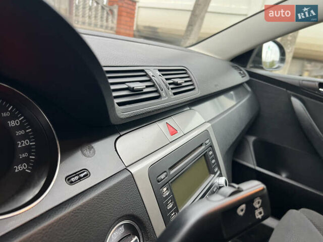 Коричневый Фольксваген Пассат, объемом двигателя 1.97 л и пробегом 183 тыс. км за 6500 $, фото 13 на Automoto.ua