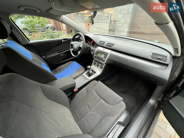 Коричневый Фольксваген Пассат, объемом двигателя 1.97 л и пробегом 183 тыс. км за 6500 $, фото 24 на Automoto.ua