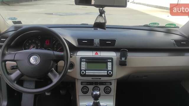 Коричневий Фольксваген Пассат, об'ємом двигуна 1.6 л та пробігом 224 тис. км за 5999 $, фото 51 на Automoto.ua
