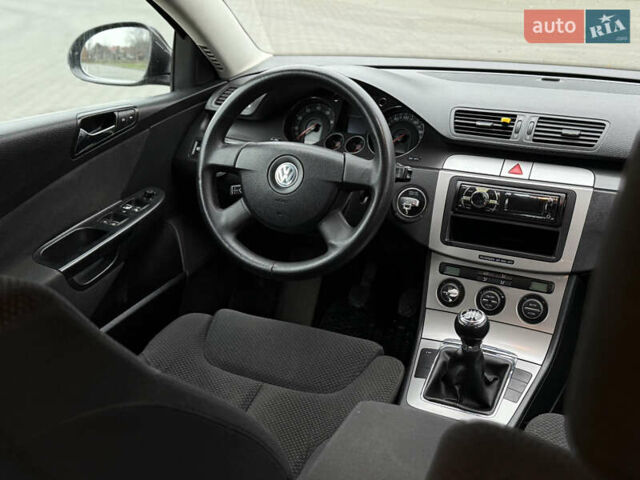 Коричневый Фольксваген Пассат, объемом двигателя 2 л и пробегом 280 тыс. км за 4999 $, фото 12 на Automoto.ua