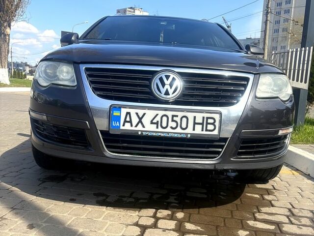 Коричневый Фольксваген Пассат, объемом двигателя 3.2 л и пробегом 340 тыс. км за 5900 $, фото 2 на Automoto.ua