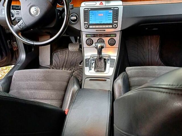 Коричневый Фольксваген Пассат, объемом двигателя 2 л и пробегом 290 тыс. км за 6800 $, фото 1 на Automoto.ua