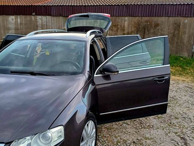 Коричневый Фольксваген Пассат, объемом двигателя 2 л и пробегом 290 тыс. км за 6800 $, фото 10 на Automoto.ua