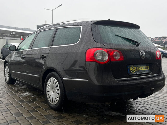 Коричневый Фольксваген Пассат, объемом двигателя 2 л и пробегом 307 тыс. км за 5890 $, фото 4 на Automoto.ua