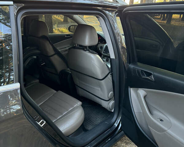 Коричневый Фольксваген Пассат, объемом двигателя 2 л и пробегом 298 тыс. км за 7000 $, фото 8 на Automoto.ua