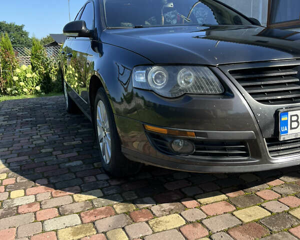 Фольксваген Пассат 2007 в Яворове на Automoto.ua Коричневый Фольксваген Пассат, объемом двигателя 1.9 л и пробегом 359 тыс. км за 6500 $, фото 7 на Automoto.ua