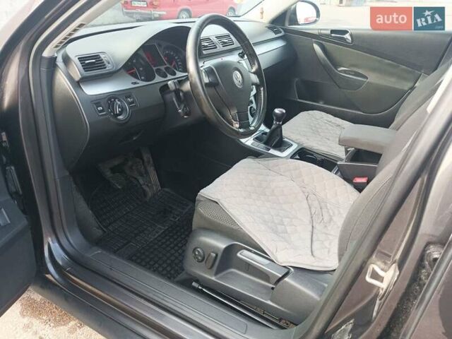 Коричневий Фольксваген Пассат, об'ємом двигуна 1.97 л та пробігом 350 тис. км за 5500 $, фото 22 на Automoto.ua