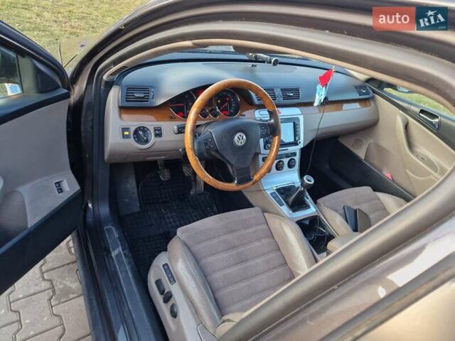 Коричневый Фольксваген Пассат, объемом двигателя 1.97 л и пробегом 368 тыс. км за 6300 $, фото 2 на Automoto.ua