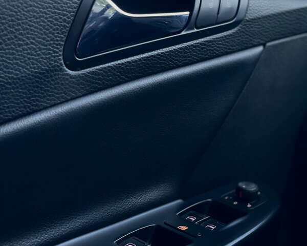 Коричневий Фольксваген Пассат, об'ємом двигуна 1.97 л та пробігом 393 тис. км за 6200 $, фото 10 на Automoto.ua