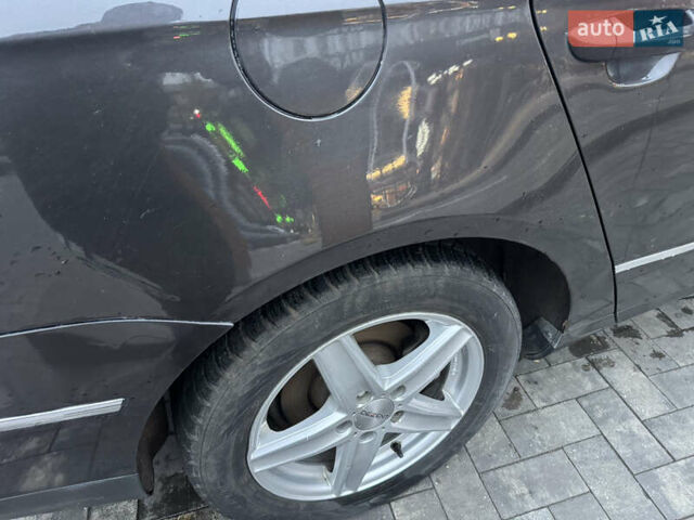 Коричневый Фольксваген Пассат, объемом двигателя 2 л и пробегом 360 тыс. км за 5999 $, фото 4 на Automoto.ua