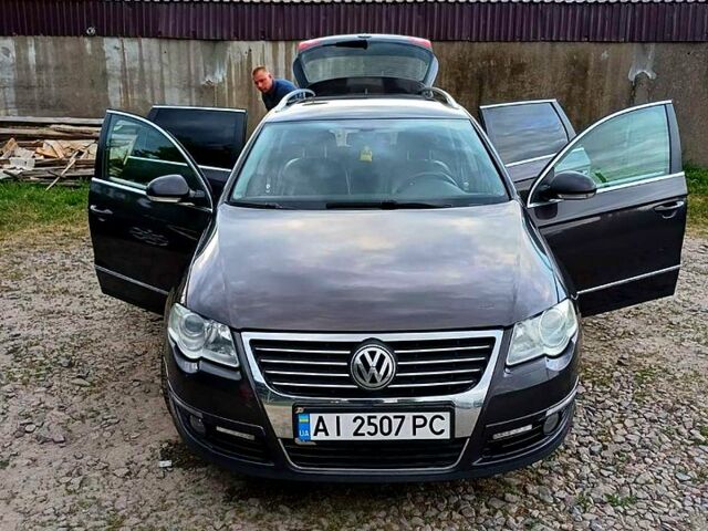 Коричневый Фольксваген Пассат, объемом двигателя 2 л и пробегом 315 тыс. км за 6200 $, фото 1 на Automoto.ua