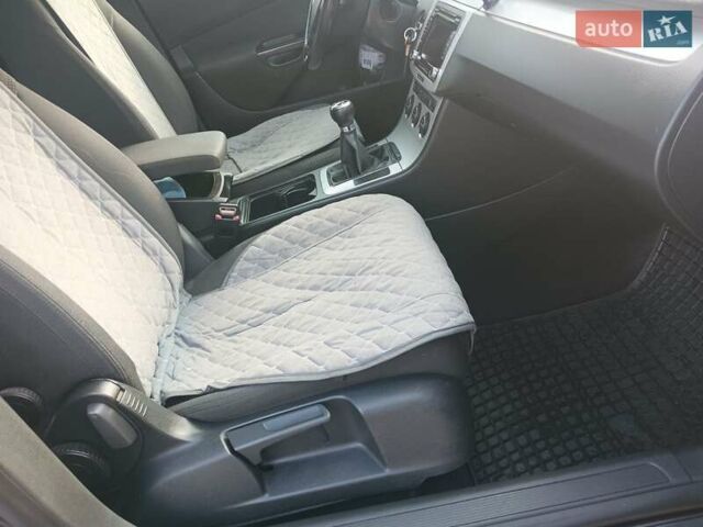 Коричневий Фольксваген Пассат, об'ємом двигуна 1.97 л та пробігом 350 тис. км за 5500 $, фото 15 на Automoto.ua
