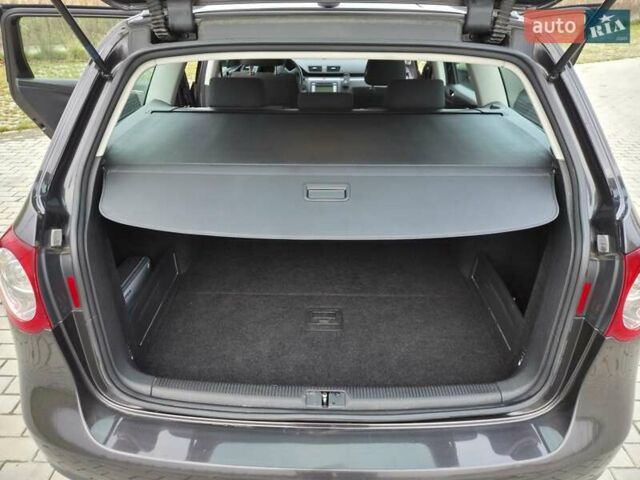 Коричневый Фольксваген Пассат, объемом двигателя 1.9 л и пробегом 241 тыс. км за 6200 $, фото 28 на Automoto.ua