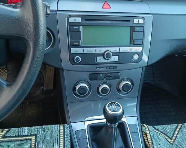 Коричневый Фольксваген Пассат, объемом двигателя 1.9 л и пробегом 289 тыс. км за 6200 $, фото 2 на Automoto.ua