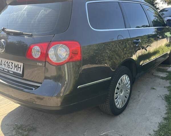 Коричневий Фольксваген Пассат, об'ємом двигуна 1.8 л та пробігом 276 тис. км за 6200 $, фото 2 на Automoto.ua