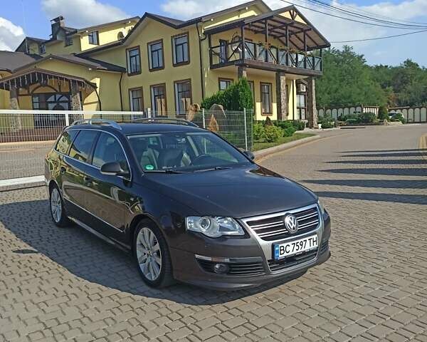Коричневый Фольксваген Пассат, объемом двигателя 0 л и пробегом 330 тыс. км за 7500 $, фото 2 на Automoto.ua