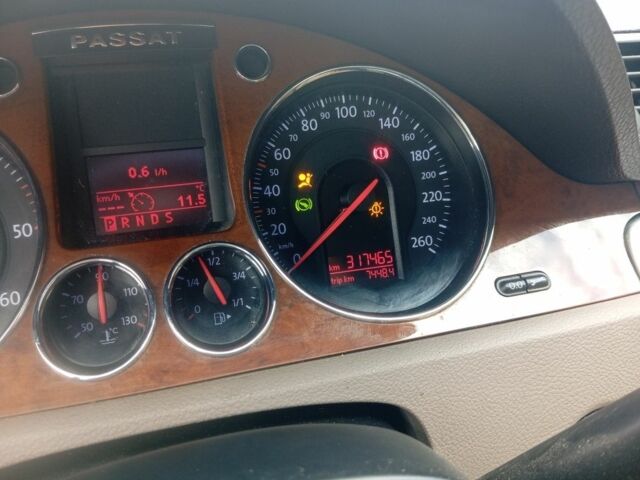 Коричневый Фольксваген Пассат, объемом двигателя 2 л и пробегом 300 тыс. км за 4000 $, фото 11 на Automoto.ua
