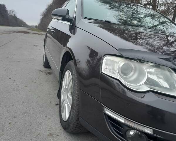 Коричневий Фольксваген Пассат, об'ємом двигуна 2 л та пробігом 286 тис. км за 7700 $, фото 8 на Automoto.ua