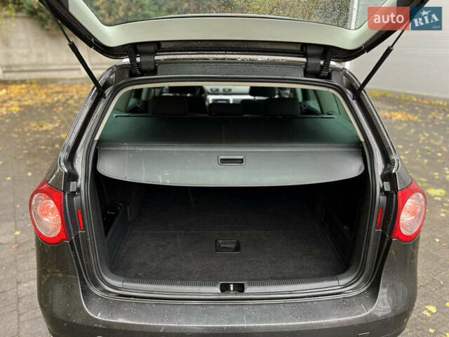 Фольксваген Пассат 2009 в Ровно на Automoto.ua Коричневый Фольксваген Пассат, объемом двигателя 1.9 л и пробегом 249 тыс. км за 5650 $, фото 44 на Automoto.ua