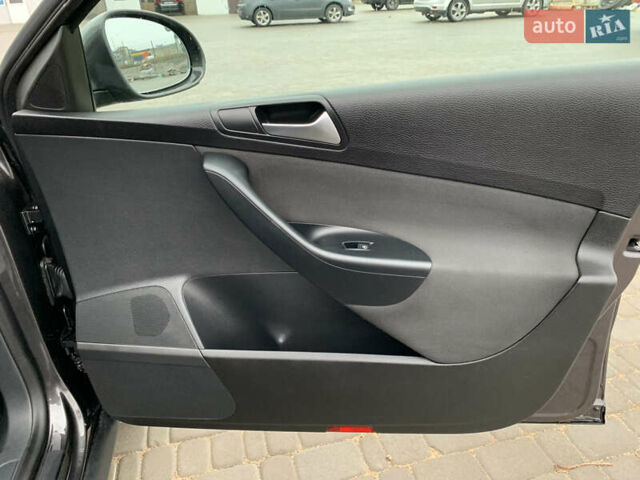 Коричневый Фольксваген Пассат, объемом двигателя 1.4 л и пробегом 187 тыс. км за 8500 $, фото 19 на Automoto.ua