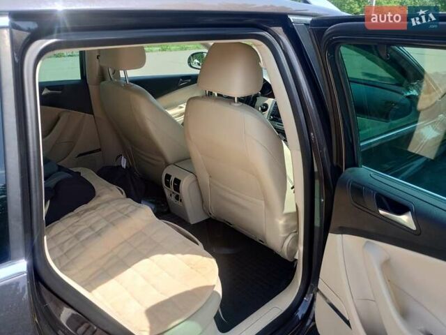 Коричневий Фольксваген Пассат, об'ємом двигуна 2 л та пробігом 249 тис. км за 9500 $, фото 11 на Automoto.ua