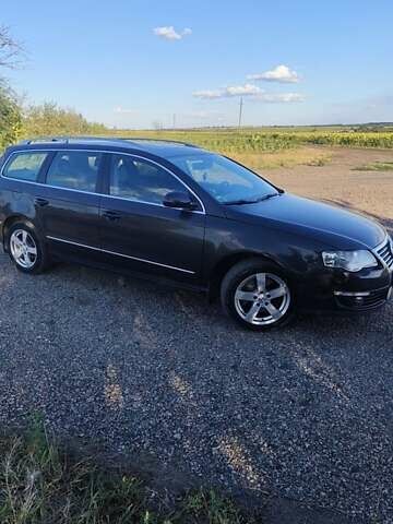 Коричневий Фольксваген Пассат, об'ємом двигуна 2 л та пробігом 235 тис. км за 7900 $, фото 3 на Automoto.ua