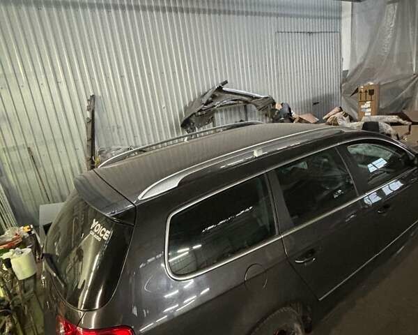 Коричневий Фольксваген Пассат, об'ємом двигуна 1.8 л та пробігом 264 тис. км за 3500 $, фото 4 на Automoto.ua