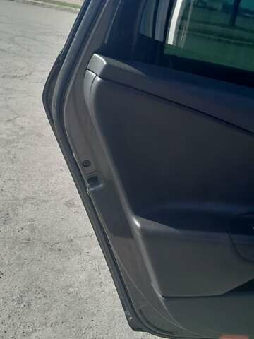 Коричневий Фольксваген Пассат, об'ємом двигуна 1.4 л та пробігом 292 тис. км за 6400 $, фото 31 на Automoto.ua