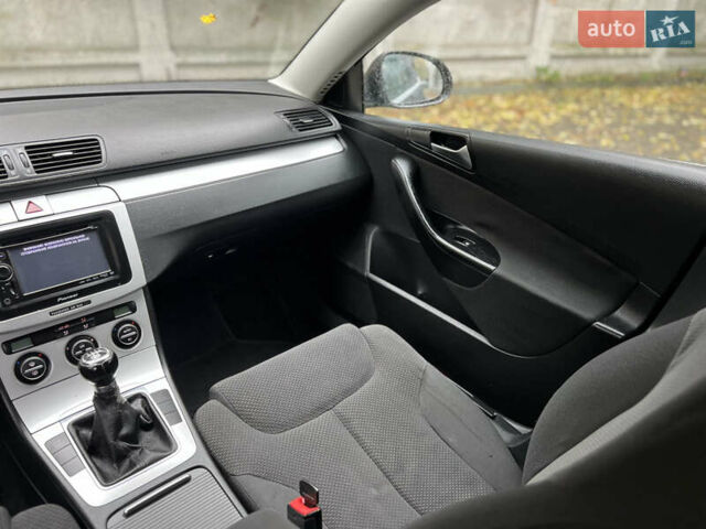 Фольксваген Пассат 2009 в Ровно на Automoto.ua Коричневый Фольксваген Пассат, объемом двигателя 1.9 л и пробегом 249 тыс. км за 5650 $, фото 15 на Automoto.ua