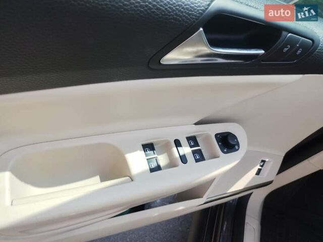 Коричневий Фольксваген Пассат, об'ємом двигуна 2 л та пробігом 249 тис. км за 9500 $, фото 9 на Automoto.ua