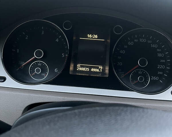 Коричневий Фольксваген Пассат, об'ємом двигуна 2 л та пробігом 291 тис. км за 7000 $, фото 10 на Automoto.ua