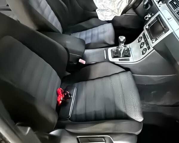 Коричневий Фольксваген Пассат, об'ємом двигуна 1.8 л та пробігом 264 тис. км за 3500 $, фото 8 на Automoto.ua