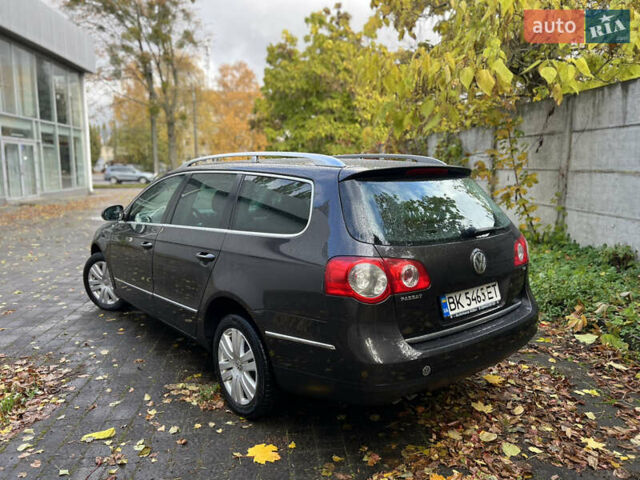 Фольксваген Пассат 2009 в Ровно на Automoto.ua Коричневый Фольксваген Пассат, объемом двигателя 1.9 л и пробегом 249 тыс. км за 5650 $, фото 2 на Automoto.ua