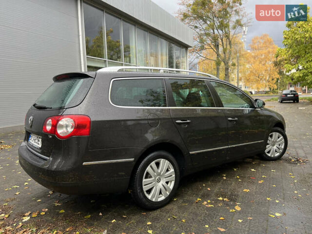 Фольксваген Пассат 2009 в Ровно на Automoto.ua Коричневый Фольксваген Пассат, объемом двигателя 1.9 л и пробегом 249 тыс. км за 5650 $, фото 68 на Automoto.ua